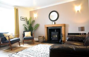 Lower Flat Hillhouse