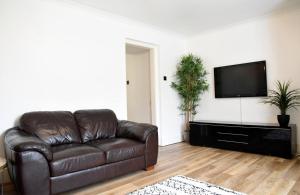 Lower Flat Hillhouse