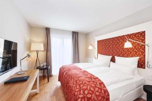 Superior Double or Twin Room with City View room in Berggasthof Königstuhl