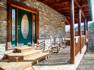 Million Dollar View - Hot Tub, and Sauna!