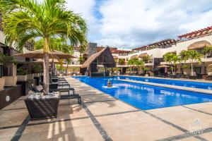 Magnificent Oceanview Rooftop Lounge with Plunge Pool