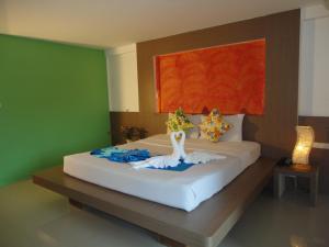 La Moon At Phuket - SHA Extra Plus