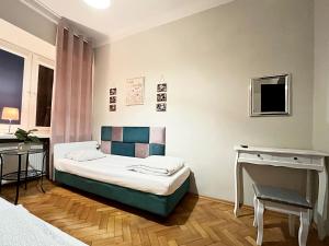 Hostel Helvetia - PRIVATE ROOMS in CITY CENTER and OLD TOWN