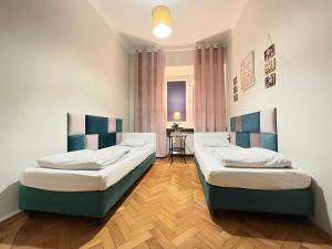 Hostel Helvetia - PRIVATE ROOMS in CITY CENTER and OLD TOWN