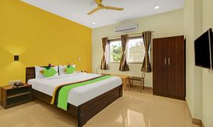 Treebo La Paradise with Swimming Pool