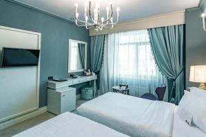 Superior Double Room room in Phoenicia Grand Hotel