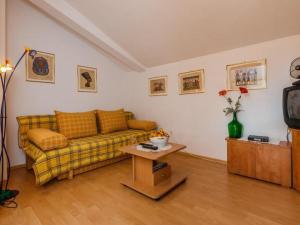 Apartments Roda