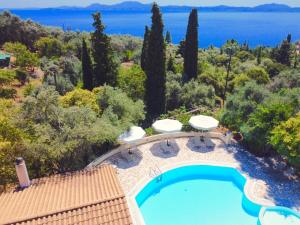 Villa Aliki Nissaki with private pool by DadoVillas