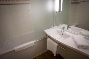 Hotels ibis Perpignan Nord Rivesaltes : photos des chambres