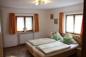 Two-Bedroom Apartment room in Sulzbergeck