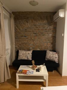 Rooms and apartments Nokturno