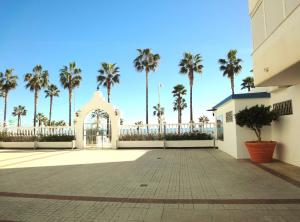 Costamar, Primera linea de playa, 3 dormitorios, 2 baños, vistas al mar, Internet Wifi y Garaje, Ideal parejas y familias