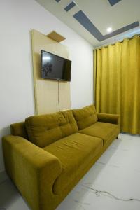 Lime Tree Service Apartment - Near Artemis Hospital ,Gurgaon