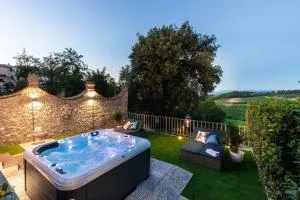 Villa Chianti, your Secret 4 Bedrooms Retreat with View over the Vineyards in Marcialla - Polvereto