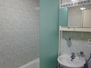 Studio Le 2100 A et B - Lavachet-8 by Interhome