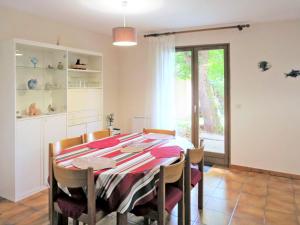 Maisons de vacances Holiday Home La Rose des Sables by Interhome : photos des chambres