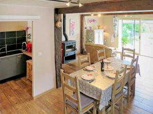 Maisons de vacances Holiday Home Tuilieres - CME100 by Interhome : photos des chambres