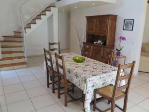 Maisons de vacances Holiday Home Le Moisan by Interhome : photos des chambres