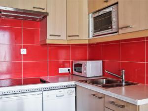 Apartment Le Chailloud-2 by Interhome