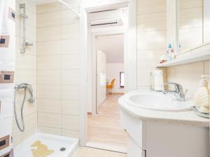 Apartment Bellevue-1 by Interhome 