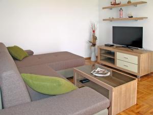 Apartment Luka - NOV103 by Interhome