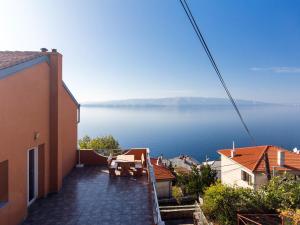 Apartment Tajana by Interhome 
