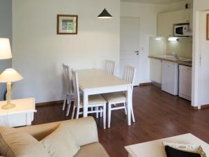 Apartment Les Cottages du Lac T3 Tradition by Interhome