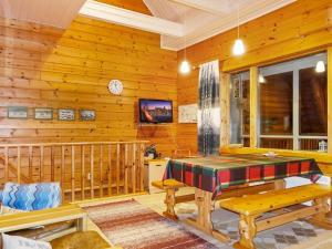 Holiday Home Äkäsjärven lomamökit 3 by Interhome