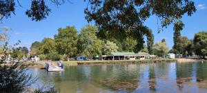 Campings Camping belle riviere : photos des chambres