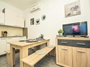 Apartment Snježana-4 by Interhome 