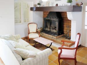 Holiday Home Aucéloun by Interhome