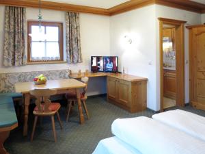 Apartment Gredler-2 by Interhome