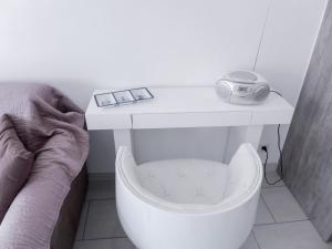 Apartment Le Méditerranée-2 by Interhome