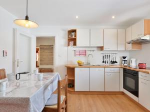 Apartment Luca by Interhome