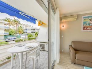 Apartment Le Beach Garden by Interhome