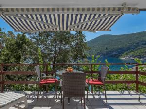 Apartment Martina by Interhome