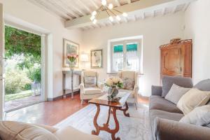Villa DAmico, charming indulgence overlooking Lucca Town Centre