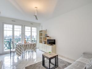 Apartment Résidence des Tennis-1 by Interhome