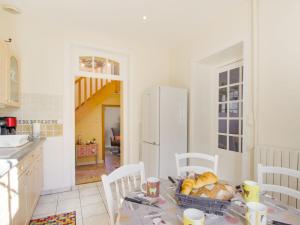 Maisons de vacances Holiday Home Le Petit Biyou by Interhome : photos des chambres