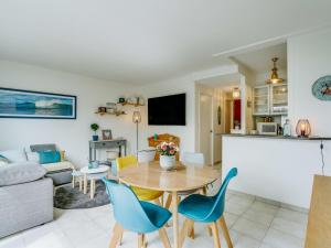 Appartements Apartment Le Fronton-2 by Interhome : photos des chambres