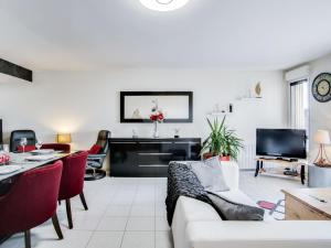 Appartements Apartment Saint Exupery by Interhome : photos des chambres