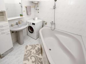 Holiday Home Ivana by Interhome