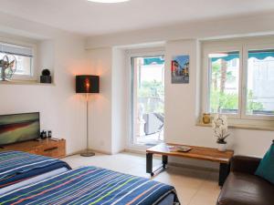 Apartment Appartamento 2- Giardino by Interhome