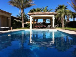 Luxueuse Villa Récente à Saint Raphaël de Plain Pied