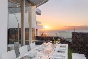 Villa Superior 1 - Casangular by Upper