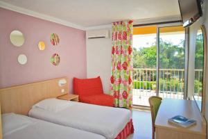 Hotels Isola Hotel : photos des chambres