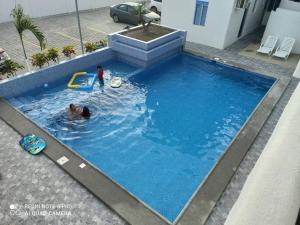 Sol y playa en Santorini Blue, lindo y cómodo dep