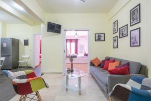Superb Acropolis view 3bd apt in historical center