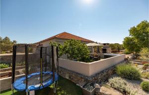 Beautiful Home In Vela Luka With 2 Bedrooms, Jacuzzi And Wifi