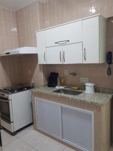 APARTAMENTO BEIRA MAR- Praia do Forte EXCELENTE PARA TEMPORADA!!